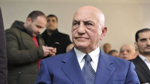 Əli İnsanov İlham Əliyevə məktub YAZDI: “...bunu özümə borc bilirəm