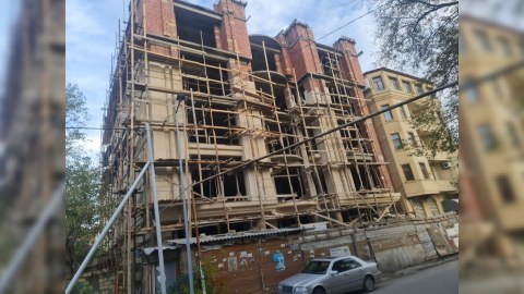 Bəzi binaların tikintisi dayandırıldı - VİDEO