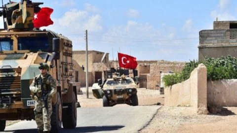 Türkiyə sərhədinə raket hücumu - 8 nəfər yaralandı 