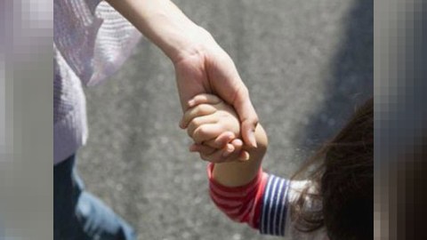 Bakıda ana azyaşlı oğlu ilə itkin düşüb
