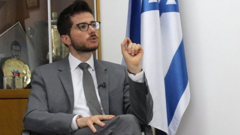 “Səfirlik açmaq qərarını Azərbaycan yeməyi ilə qeyd edirik” – İsrail səfiri