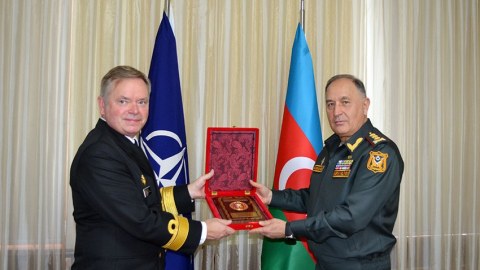 Kərim Vəliyev NATO Baş Qərargah rəisinin müavini ilə görüşdü