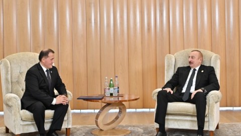 İlham Əliyev daha bir görüş keçirdi