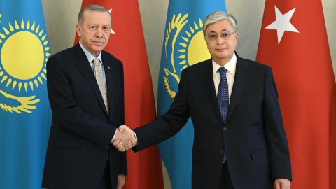 Ərdoğan Tokayevi təbrik etdi 