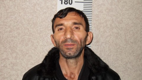 Müştəri mağazanı soydu