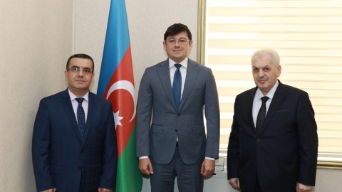 Fuad Muradov Moskvadakı diaspor təşkilatının rəhbəri ilə görüşdü
