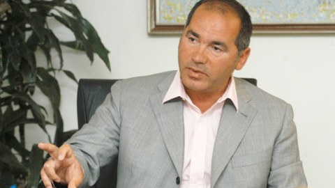 Fərhad Əhmədovdan haqqında yayılan xəbərlərə REAKSİYA