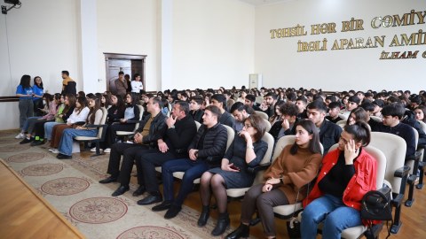 Gəncə Dövlət Universitetində könüllülük fəaliyyəti müzakirə olunub