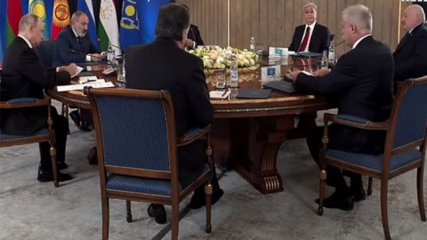 KTMT dövlət başçıları İrəvanda toplaşıb - Paşinyan incik danışdı - VİDEO
