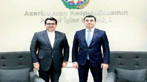 İran səfiri XİN sözçüsü ilə görüşdü 