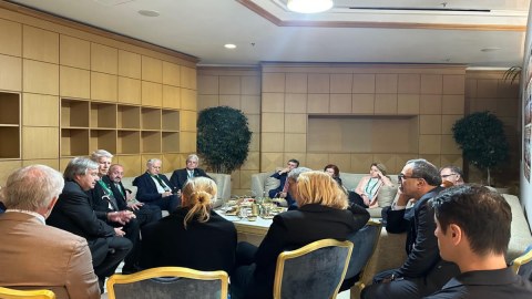 Nizami Gəncəvi Mərkəzinin üzvləri BMT Baş Katibi ilə görüşüb