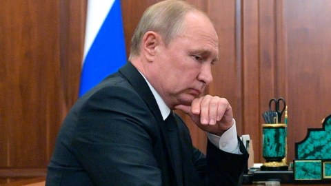 Putin bu gün əsgər anaları ilə görüşəcək