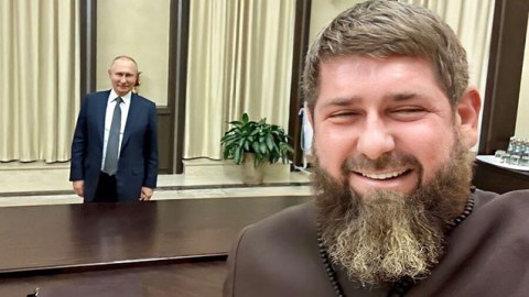 Kadırov Putinlə selfi çəkdirdi - FOTO