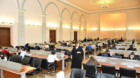 Kitabxana müdiri olmaq istəyənlərin NƏZƏRİNƏ