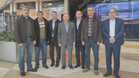 Cəmil Həsənli Avropadan Azərbaycana qayıdıb