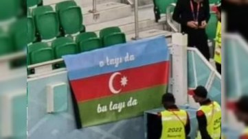İran-ABŞ matçında Azərbaycan bayrağı - “O tayı da, bu tayı da”