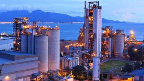 Sənaye istehsalı 64 milyardı ötüb