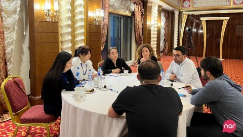 “Nar” “Korporativ sosial təsir strategiyasının biznesə faydaları” seminarında iştirak edib