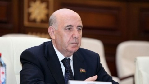 “Fransa parlamenti siyasi avantüra meydanına çevrilib”
