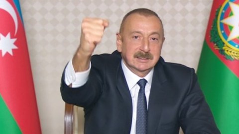 “Dəmir Yumruq”: yeganə təsir vasitəsi