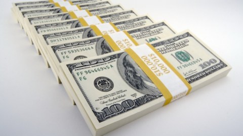Mərkəzi Bankın valyuta ehtiyatları 8 milyard dollara çatır