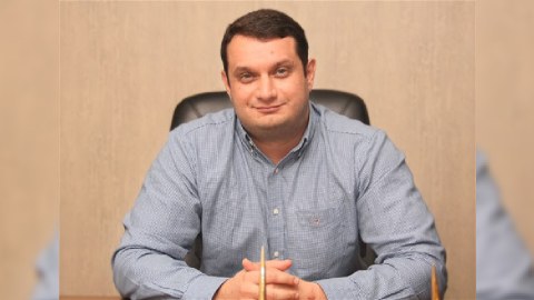 Həbsdə olan baş həkimin cəzası azaldıldı - QƏRAR