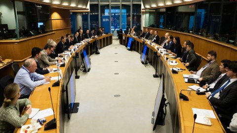 Nazir avropalı deputatları Zəngəzur dəhlizi barədə məlumatlandırdı