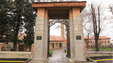 Tapılan qəbrin Şəki xanına məxsus olduğu TƏSDİQLƏNDİ
