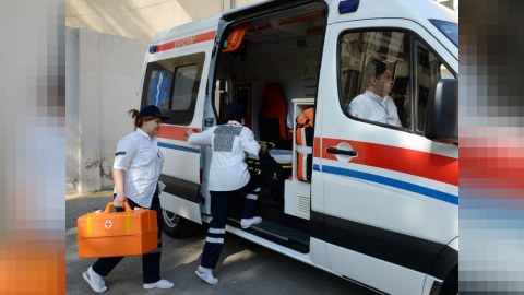 Təcili yardım çağırışa 2 saat sonra gəlib? - TƏBİB-dən CAVAB