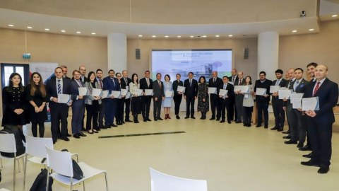 Hikmət Hacıyev xarici diplomatları bir araya TOPLADI