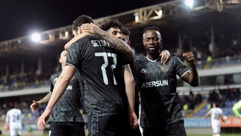  “Qarabağ” “Neftçi”ni darmadağın etdi - VİDEO