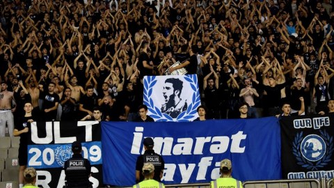 “Qarabağ” azarkeşi pirotexniki vasitəyə görə həbs edildi