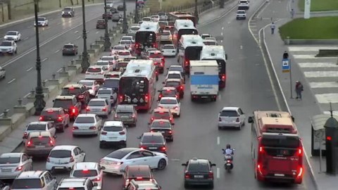 Bu səhər 138 avtobus TIXACDA qalıb