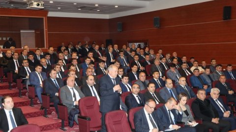 Anar Rzayev köhnədən qalan problemləri həll etməyi tapşırdı