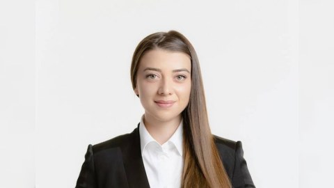 Daha bir erməni deputat istefa verdi