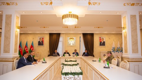Rəşad Nəbiyev Şirvan şəhərində vətəndaşları qəbul edib