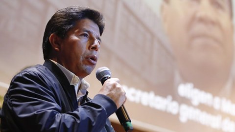 Peru prezidenti HƏBS EDİLDİ 