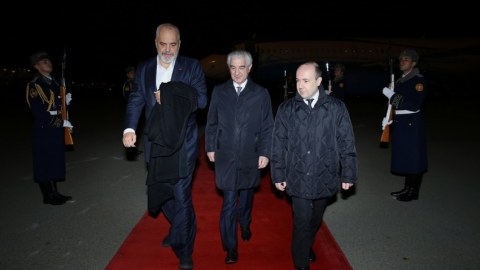 Albaniyanın Baş naziri Azərbaycana gəldi