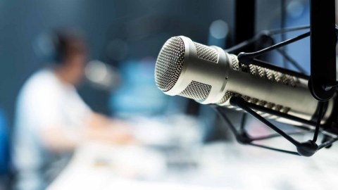 Radioötürücüləri icazə olmadan əldə edənlər cəzalandırılacaq
