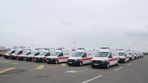 Azərbaycana 65 ədəd yeni təcili yardım maşını gətirilib