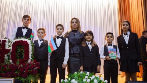 Şəhid polkovnik-leytenant haqqında kitab yazıldı - FOTO
