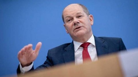 Almaniya kansleri Putinlə danışıqları zəruri hesab edir