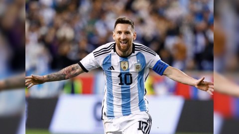 Messi ən yaxşı futbolçu seçildi