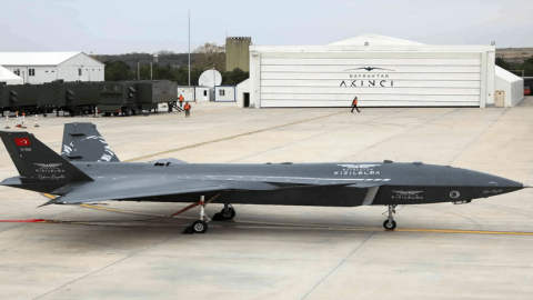Türkiyənin ilk pilotsuz qırıcısı uçuşa hazırlanır