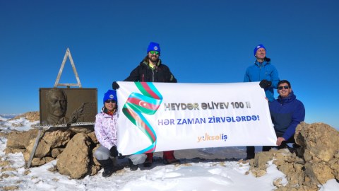 “Heydər zirvəsi”nə yürüş təşkil edilib - FOTOLAR