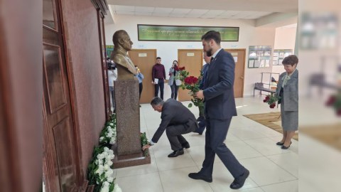 Heydər Əliyevin xatirəsi Həştərxanda yad edilib - FOTOLAR