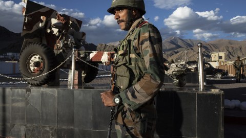 Hindistan və Çin arasında toqquşma - Yaralılar var