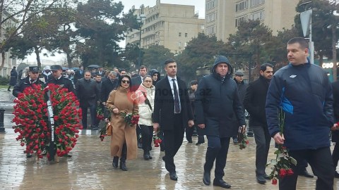Azərbaycan xalqı Heydər Əliyevi anır - FOTOLAR
