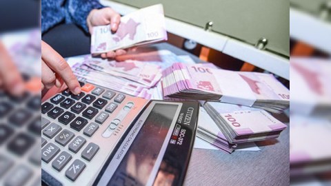 Orta aylıq əməkhaqqı artıb - RƏSMİ