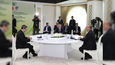 Azərbaycan, Türkiyə və Türkmənistan XİN başçıları görüşdü - YENİLƏNİB 